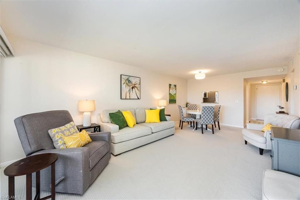 3030 Binnacle Dr, Unit 307, Naples, FL 34103 Photo