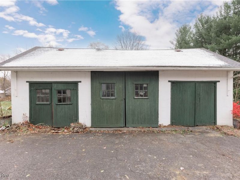 7280 New Hudson Road, Windsor, OH 44099 Photo 3