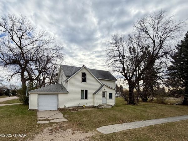 415 BROADWAY Avenue NE, Red Lake Falls, MN 56750