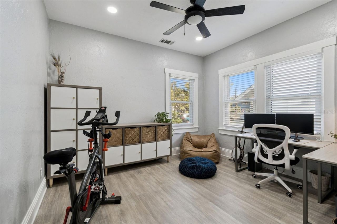 1120 17th Avenue N, Saint Petersburg, FL 33704 Photo