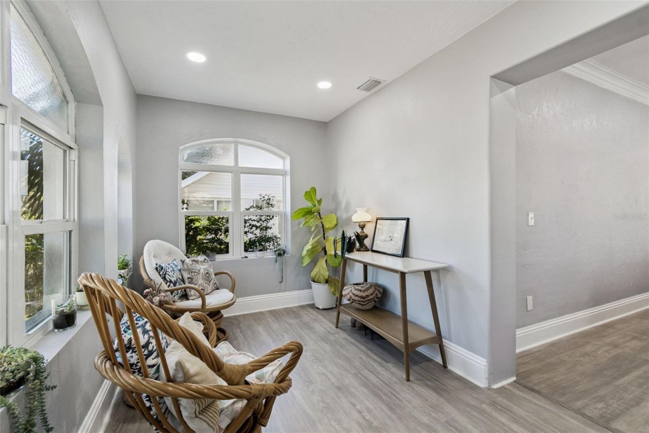 1120 17th Avenue N, Saint Petersburg, FL 33704 Photo