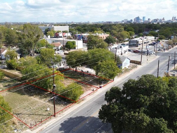 3 LOTS ON Guadalupe St, San Antonio, TX 78207