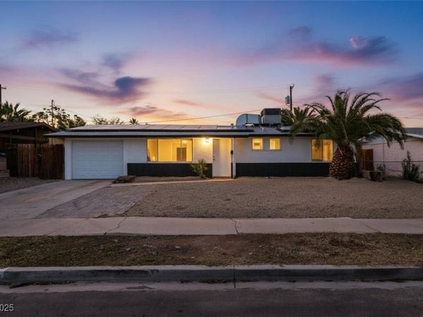 121 N 21st Street, Las Vegas, NV 89101