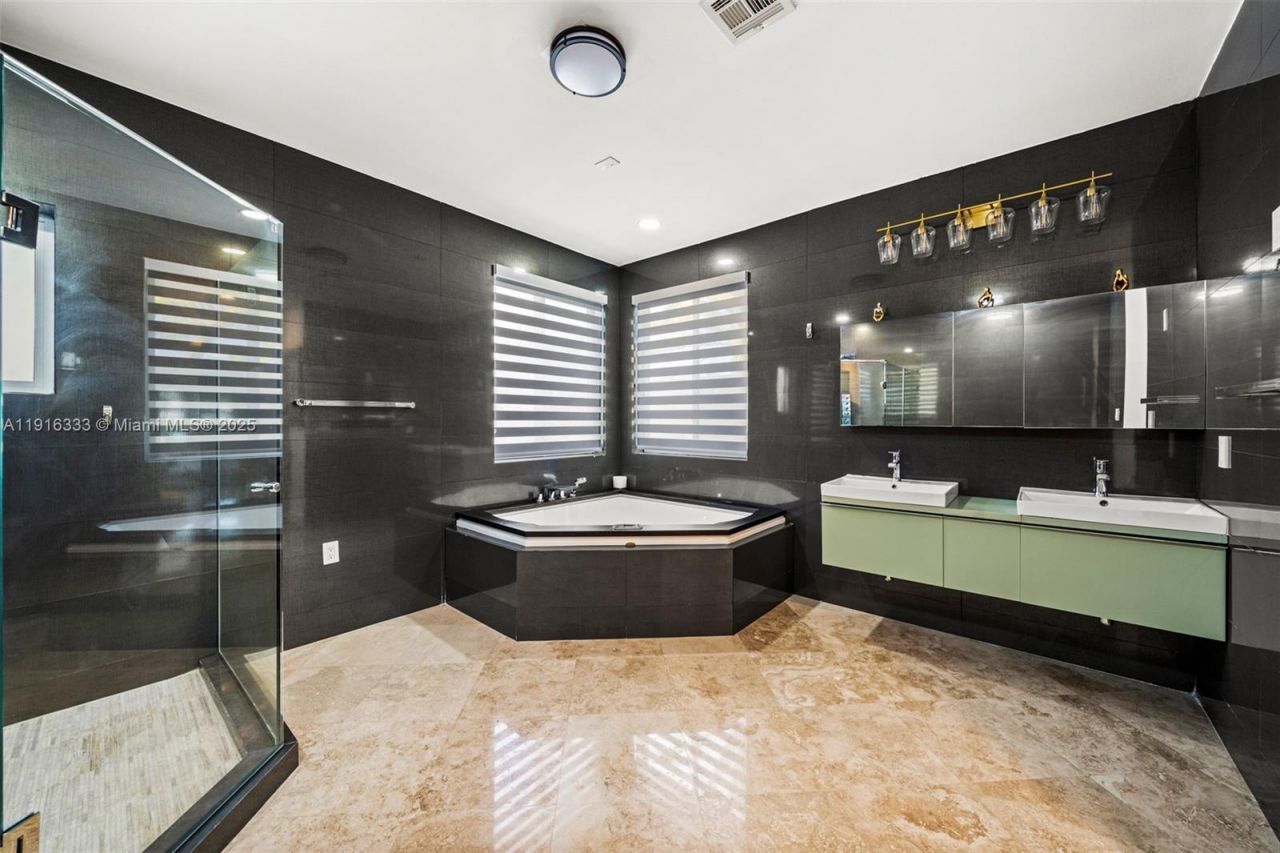 17490 SW 70th Pl, Southwest Ranches, FL 33331 Photo