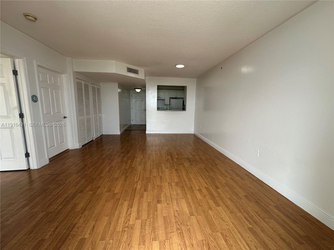 900 SW 8th St, Unit 1010, Miami, FL 33130 Photo