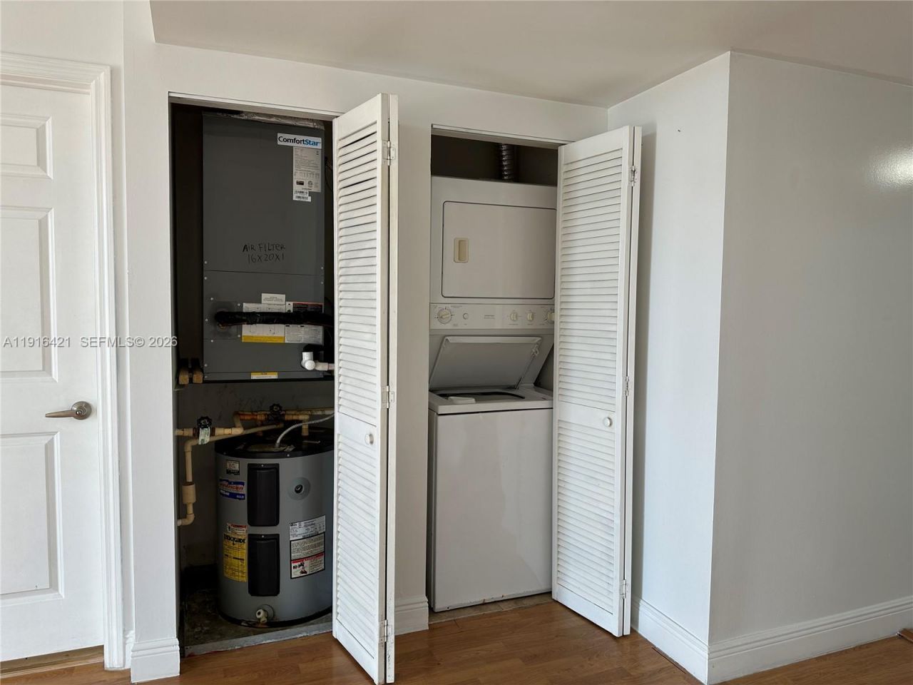 900 SW 8th St, Unit 1010, Miami, FL 33130 Photo