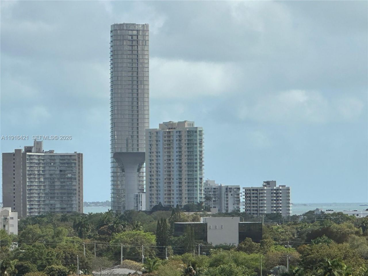 900 SW 8th St, Unit 1010, Miami, FL 33130 Photo