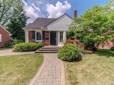 4355 Elmwood Avenue, Royal Oak, MI 48073