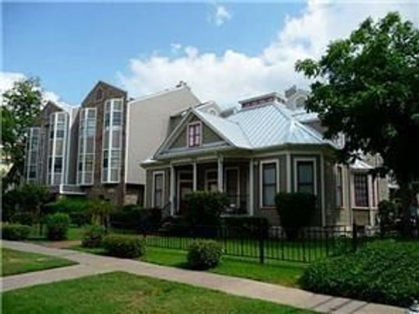 915 W 23rd ST, Unit 211, Austin, TX 78705