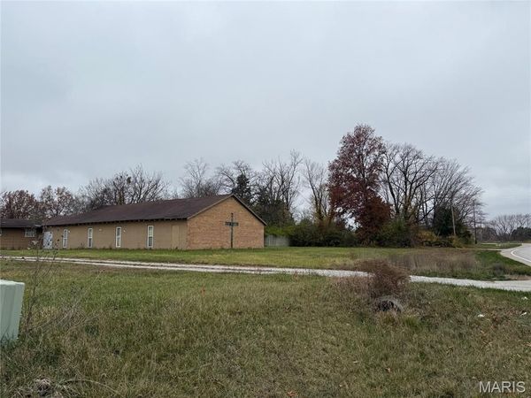 9970 Highway N, Lake St Louis, MO 63367