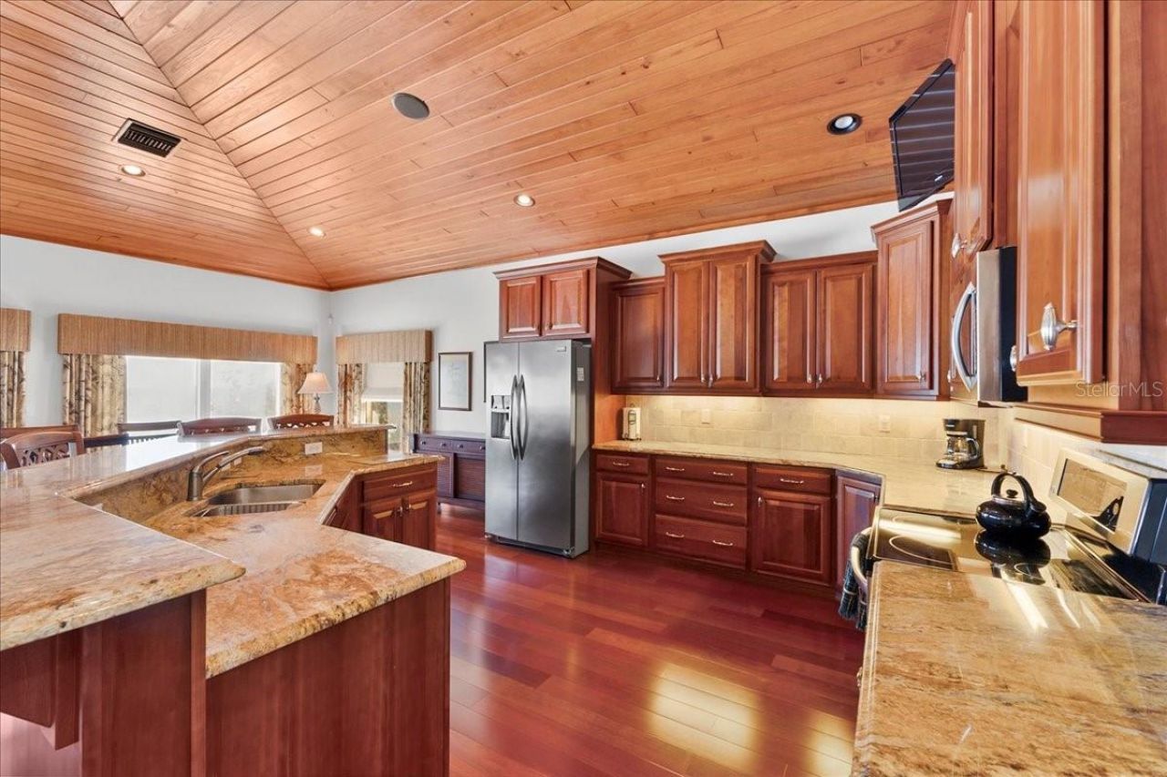 5609 S Atlantic Avenue, New Smyrna Beach, FL 32169 Photo