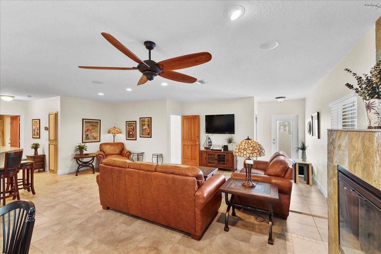 5609 S Atlantic Avenue, New Smyrna Beach, FL 32169 Photo