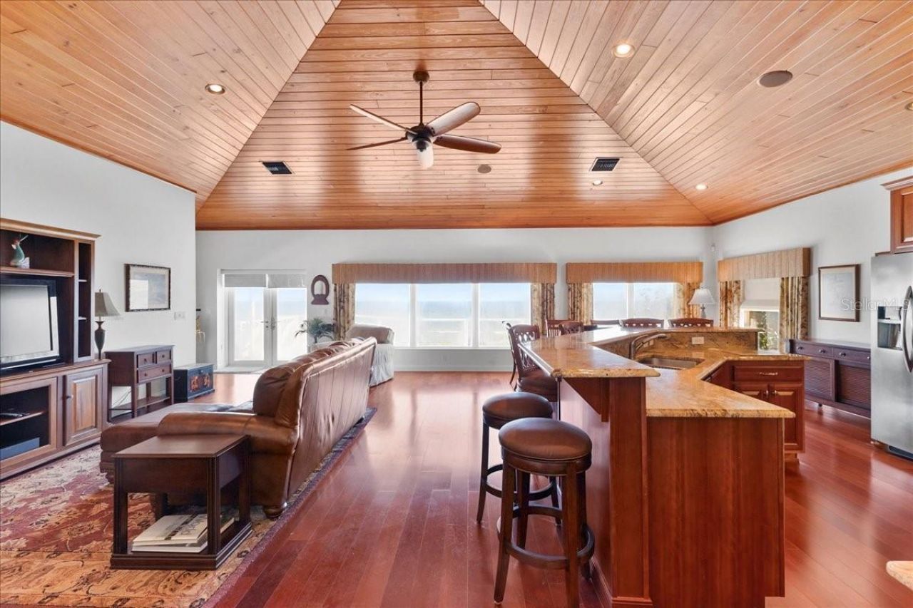5609 S Atlantic Avenue, New Smyrna Beach, FL 32169 Photo