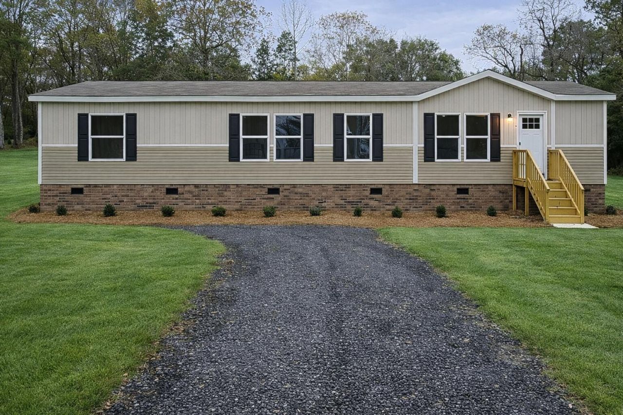 105 Martin Drive Photo 1