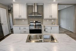 105 Martin Drive photo 4