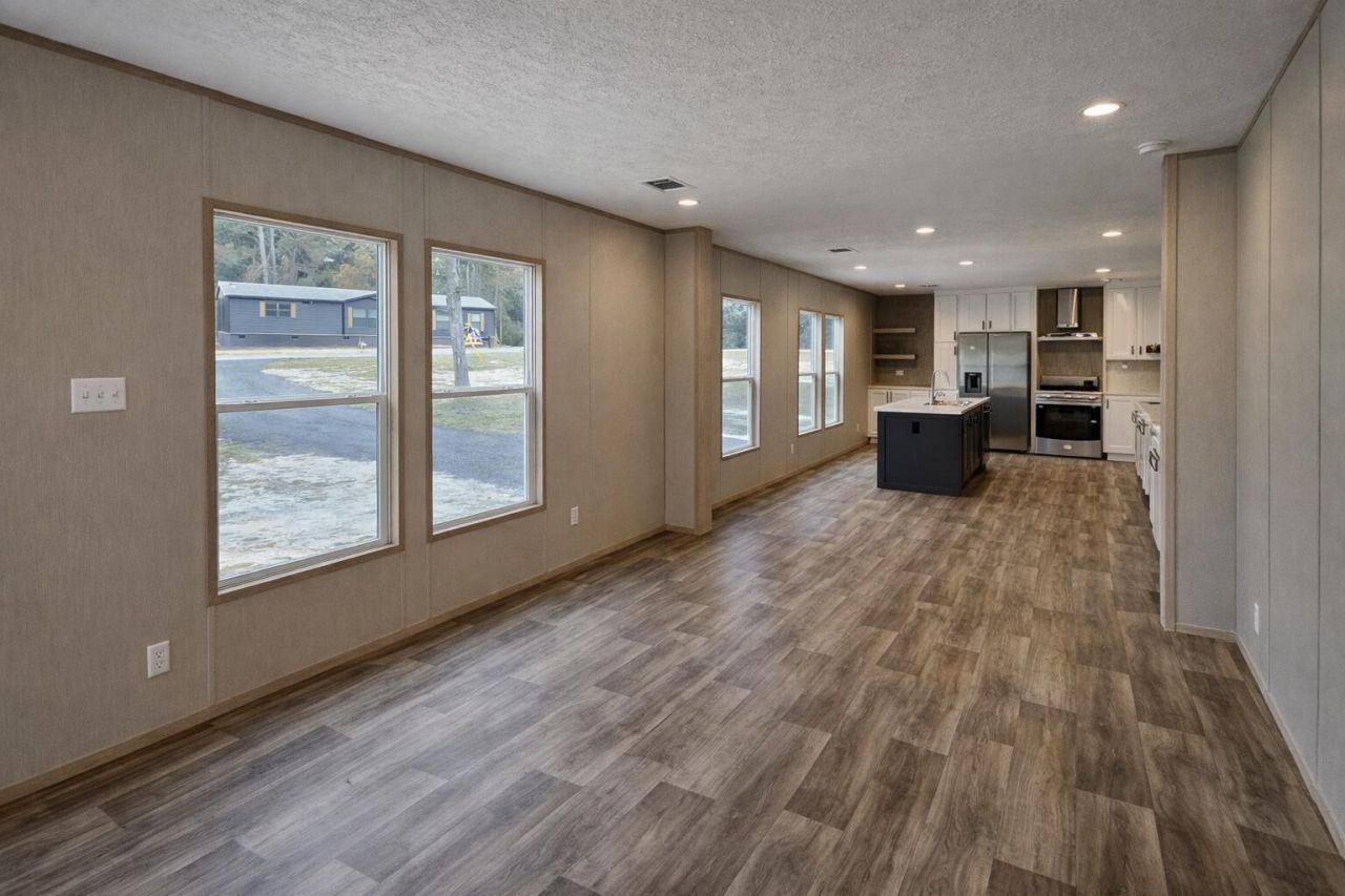 105 Martin Drive Photo 8