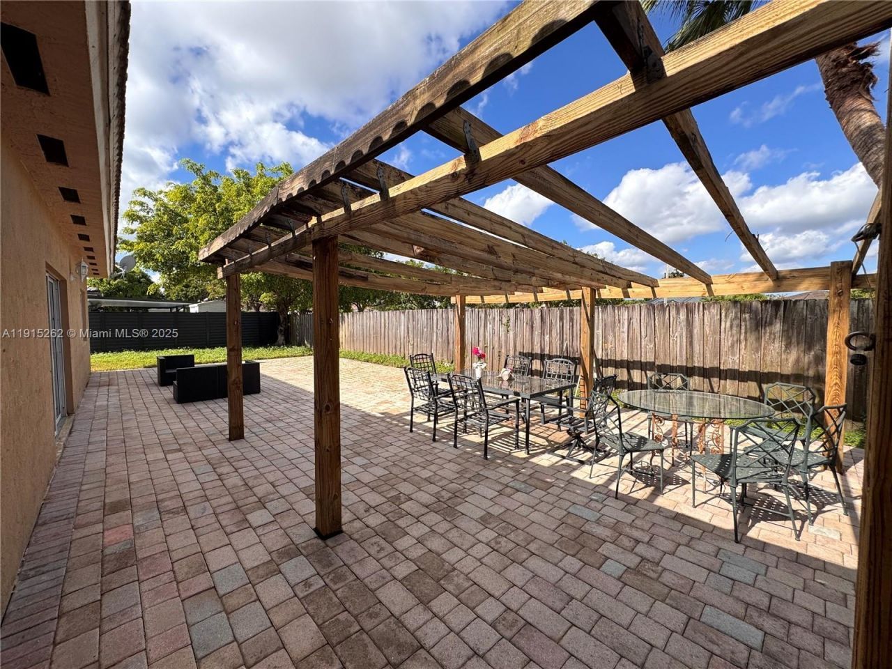 1403 SE 6th St, Homestead, FL 33033 Photo