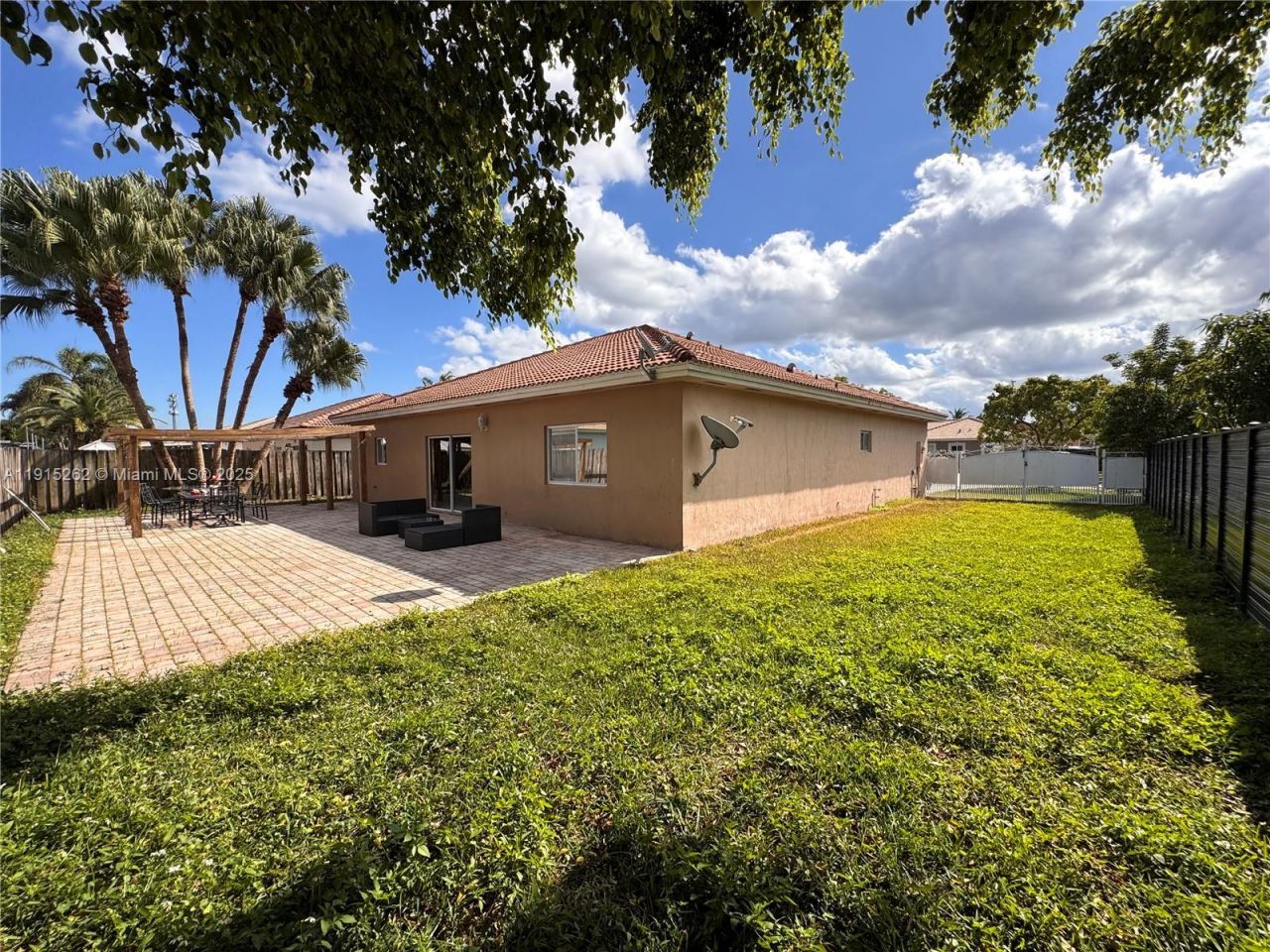 1403 SE 6th St, Homestead, FL 33033 Photo