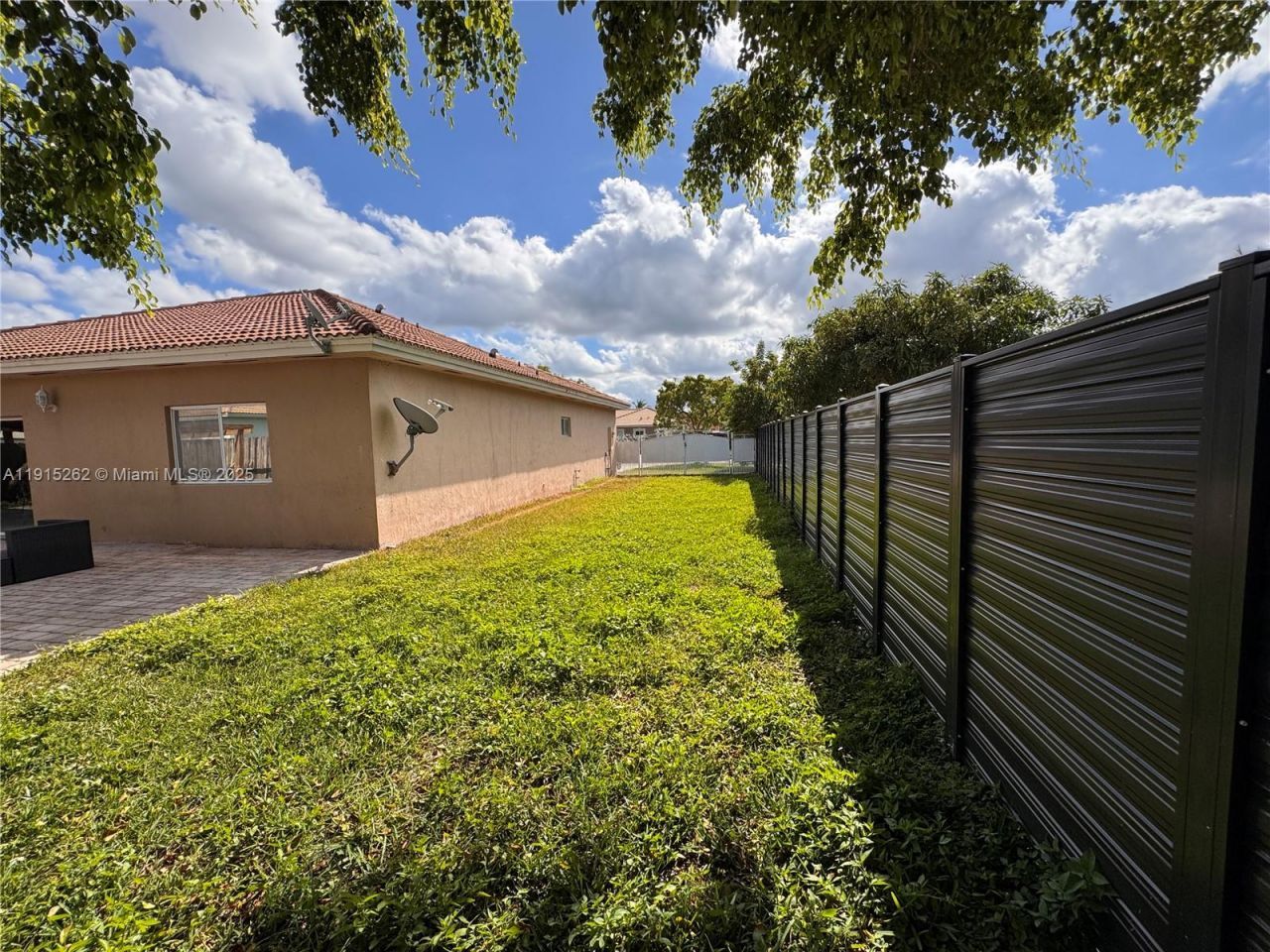 1403 SE 6th St, Homestead, FL 33033 Photo