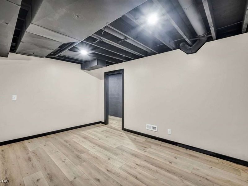 31900 Chardon Road, Willoughby Hills, OH 44094 Photo 34