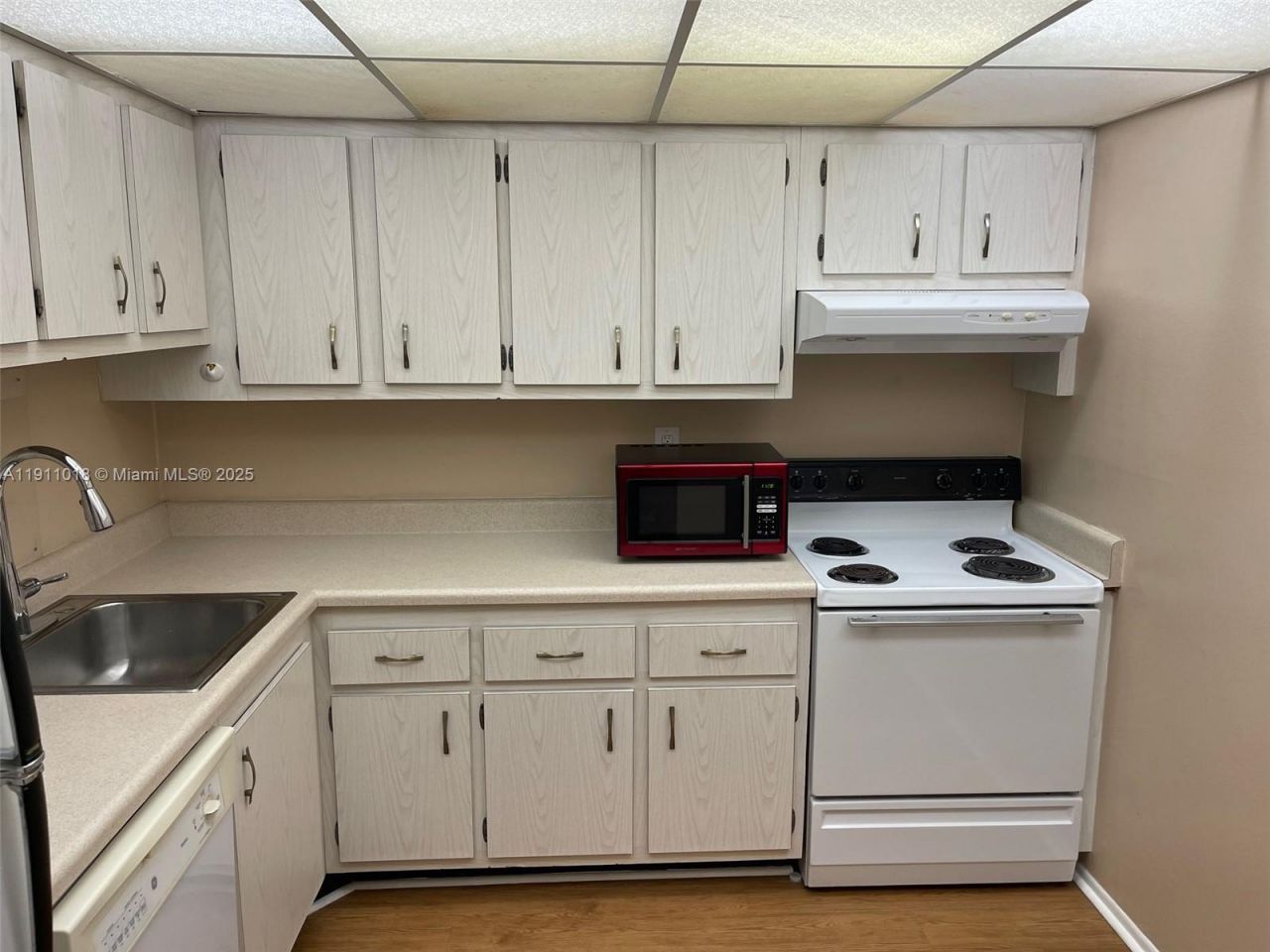 7845 Camino Real, Unit O-409, Miami, FL 33143 Photo