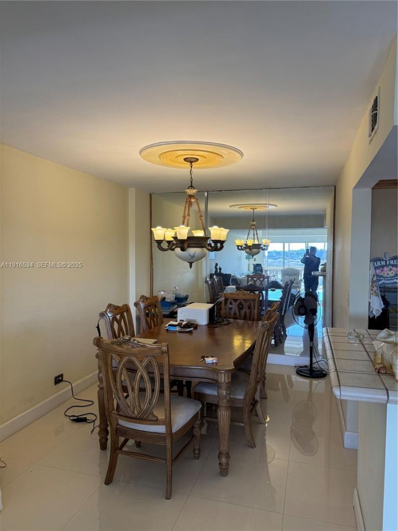 800 NE 195th St, Unit 714, Miami, FL 33179 Photo