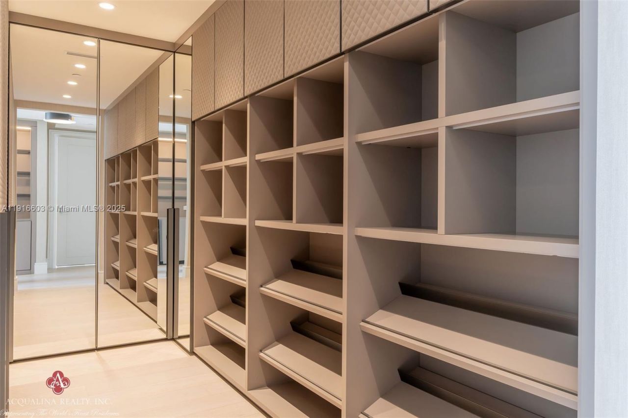 17975 Collins Avenue, Unit 2402, Sunny Isles Beach, FL 33160 Photo