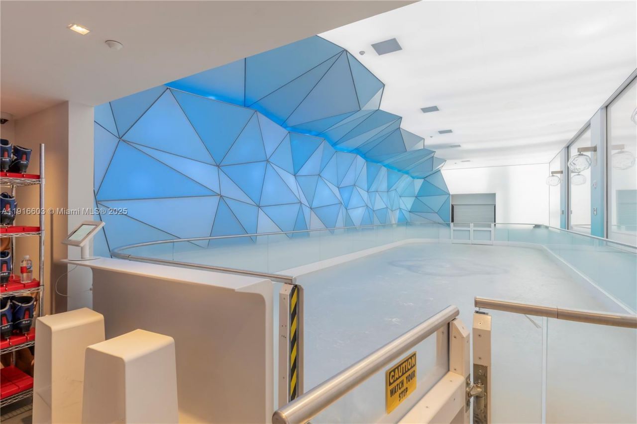 17975 Collins Avenue, Unit 2402, Sunny Isles Beach, FL 33160 Photo