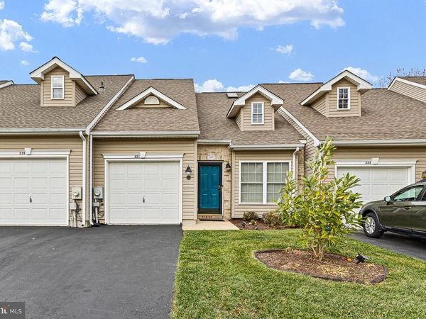 221 GLADSTONE WAY, BEAR, DE 19701