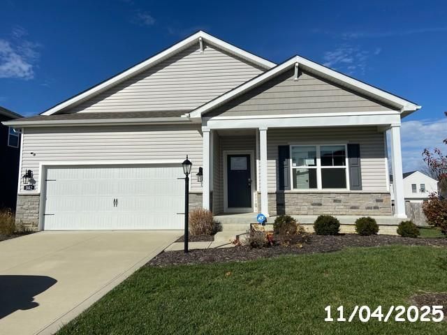 302 Shady Hollow Drive, Commercial Point, OH 43116 Main Photo