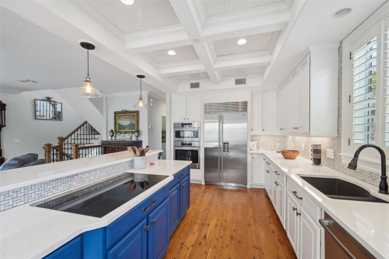 6330 Laguna Drive, Longboat Key, FL 34228 Photo