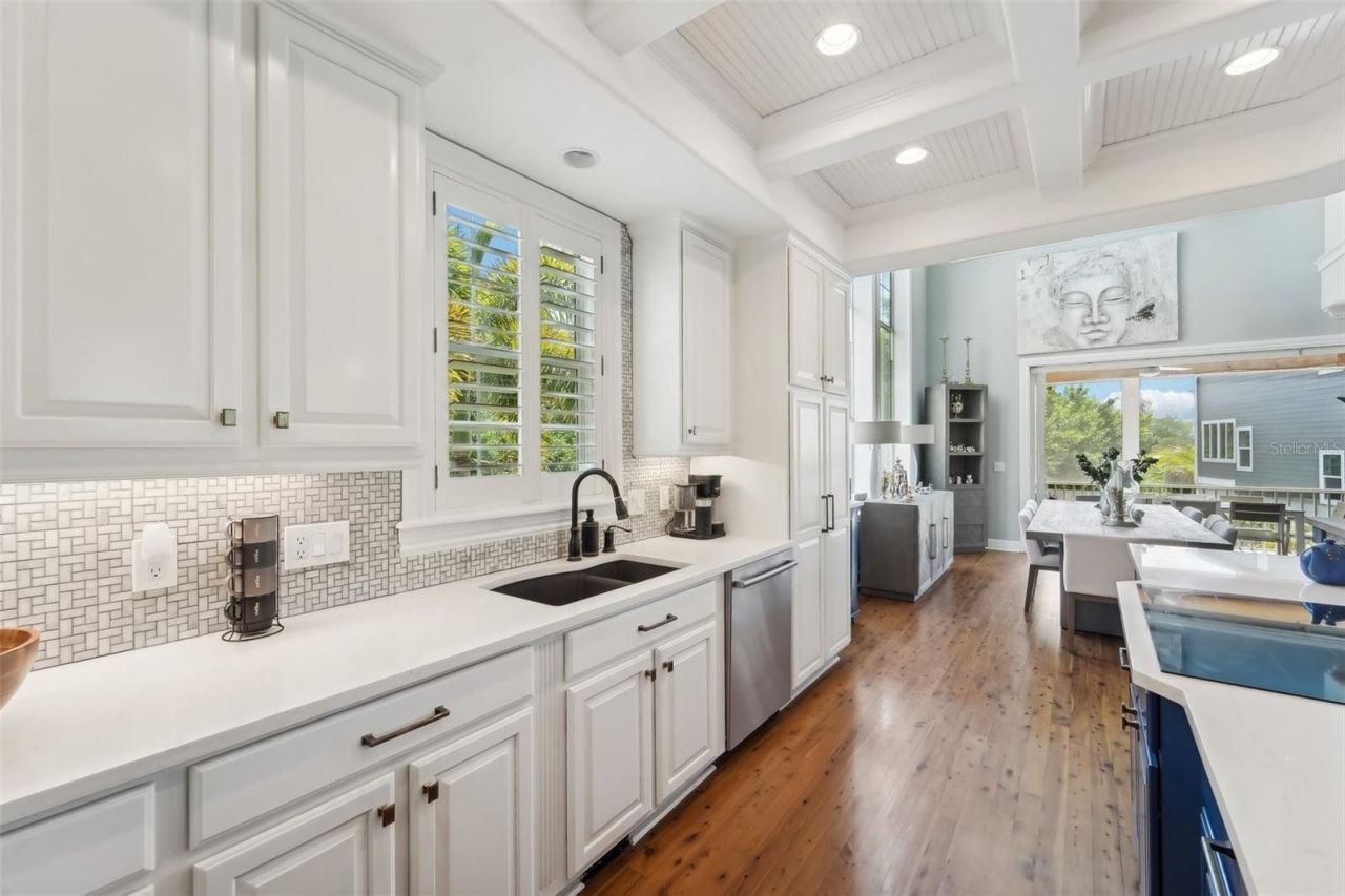 6330 Laguna Drive, Longboat Key, FL 34228 Photo