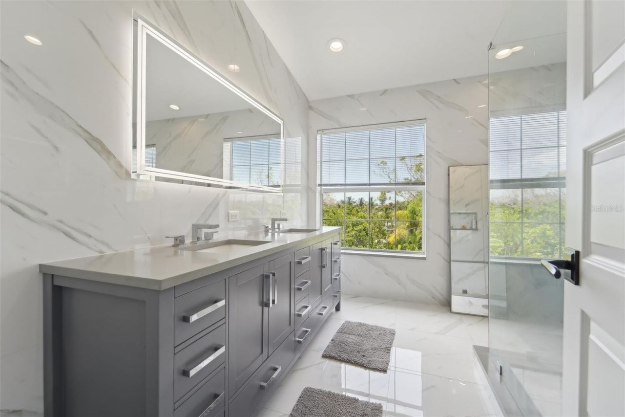 6330 Laguna Drive, Longboat Key, FL 34228 Photo