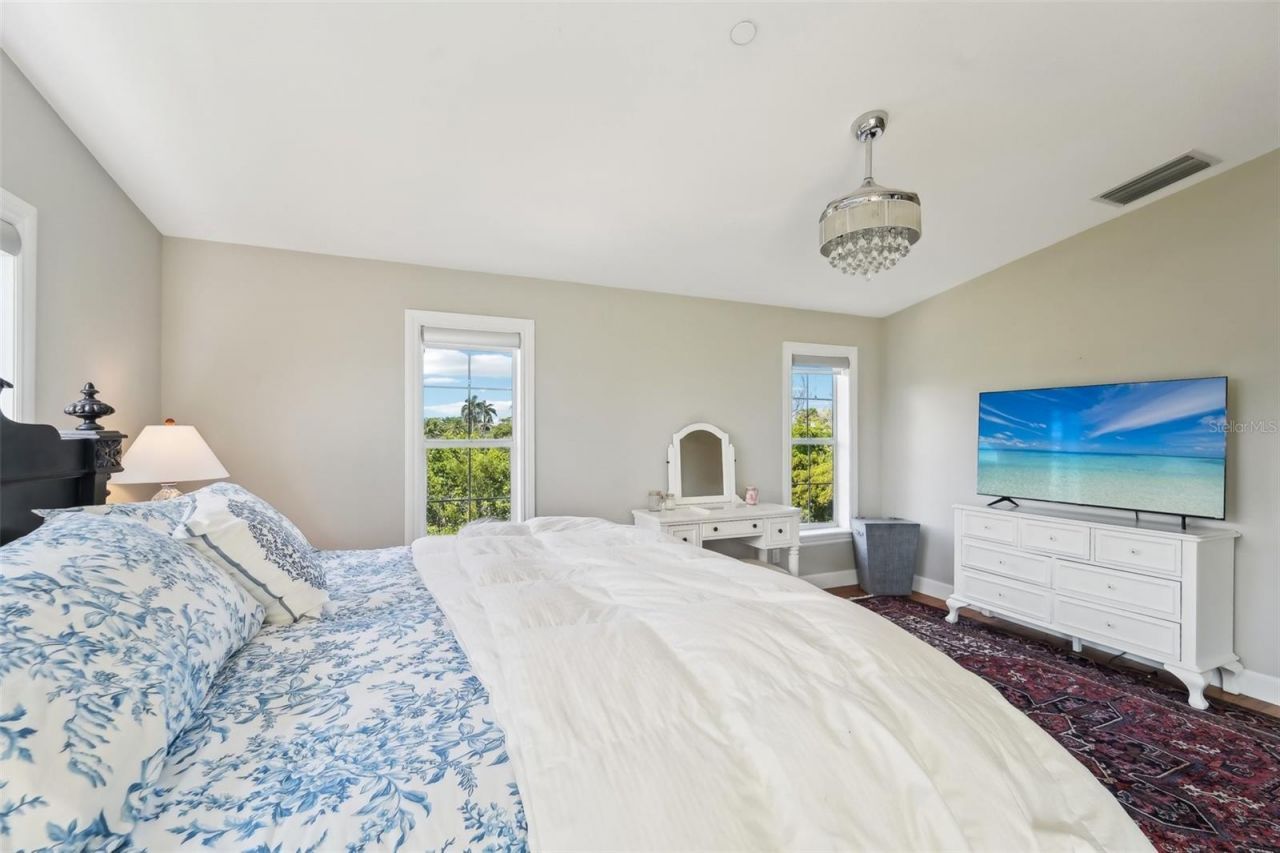 6330 Laguna Drive, Longboat Key, FL 34228 Photo