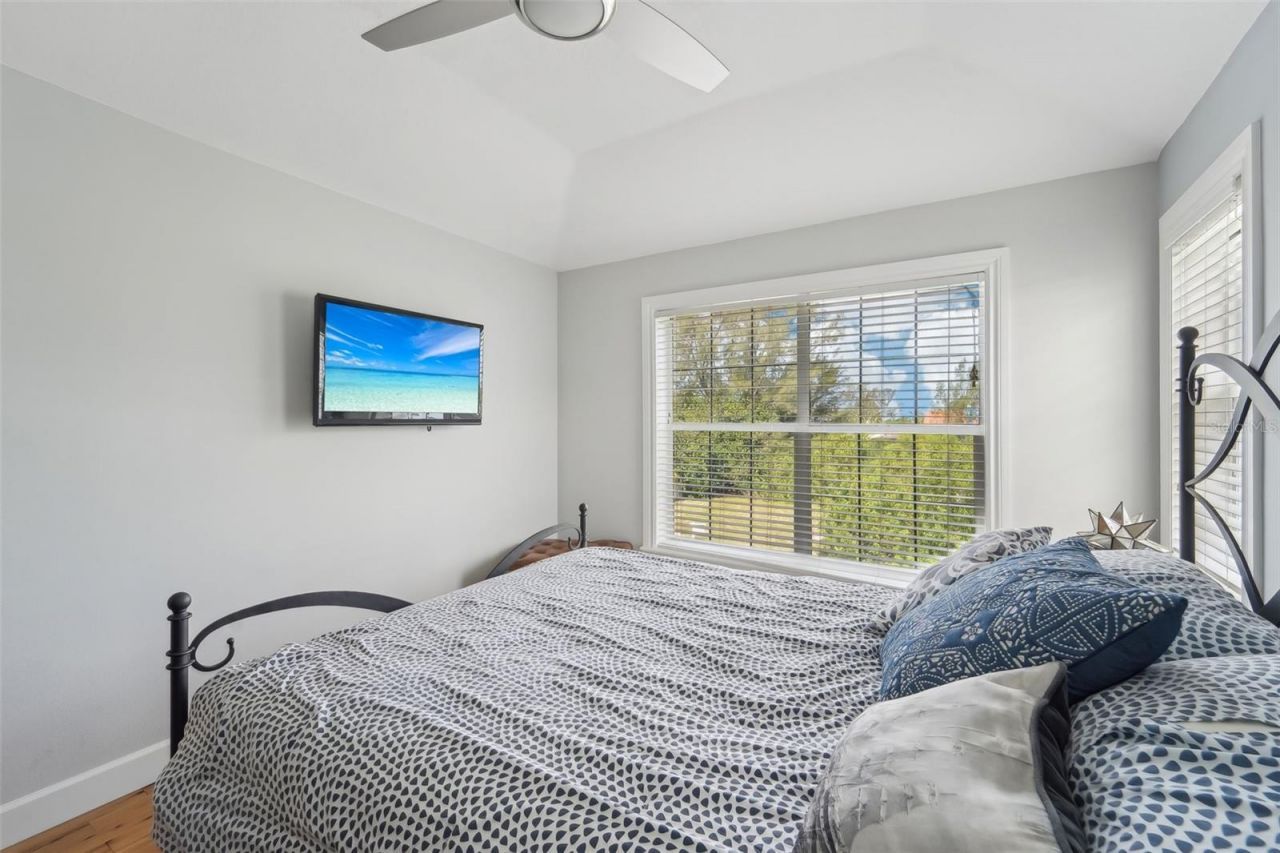 6330 Laguna Drive, Longboat Key, FL 34228 Photo