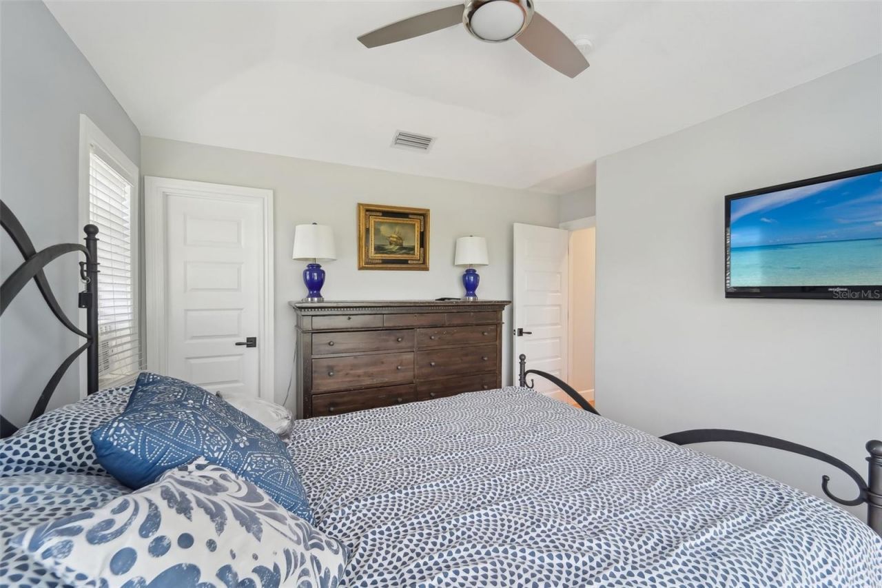 6330 Laguna Drive, Longboat Key, FL 34228 Photo