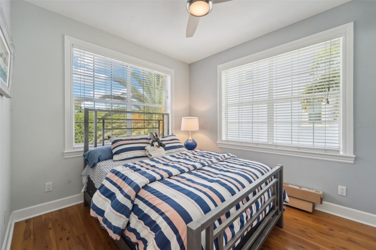 6330 Laguna Drive, Longboat Key, FL 34228 Photo
