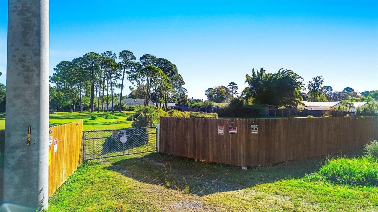 1679 N Pinedale Road, Edgewater, FL 32132 Photo