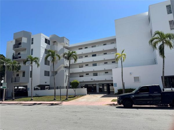 7921 Byron Ave, Unit 506, Miami Beach, FL 33141