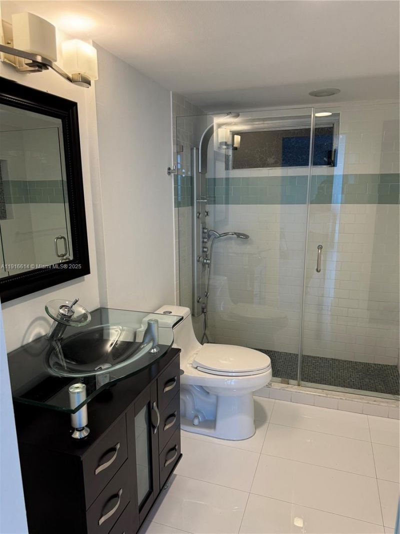 7921 Byron Ave, Unit 506, Miami Beach, FL 33141 Photo