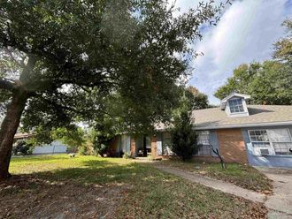 1080 Farmington Pensacola, FL 32504