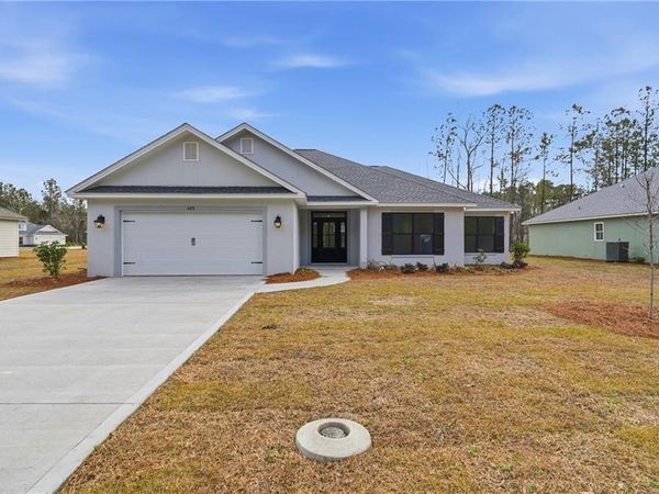 405 Country Walk Circle, Brunswick, GA 31525