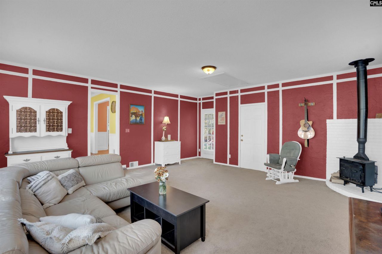 231 Rushing Wind Drive Photo 32