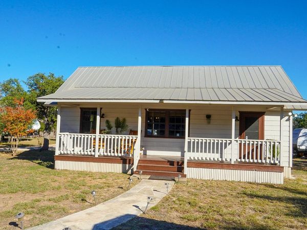 145 Lea LN, Wimberley, TX 78676