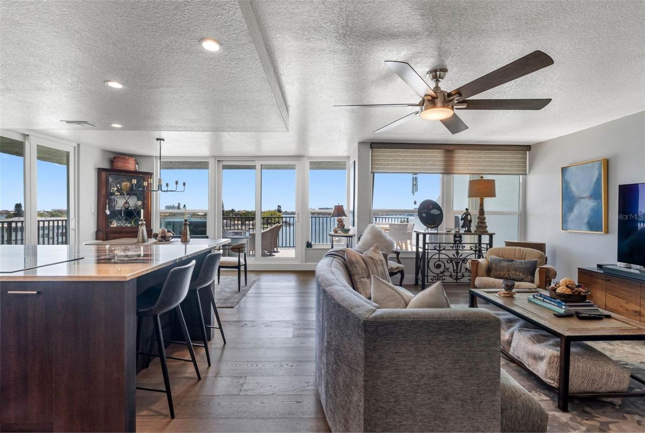 1848 Shore Drive S, Unit 501, South Pasadena, FL 33707 Photo