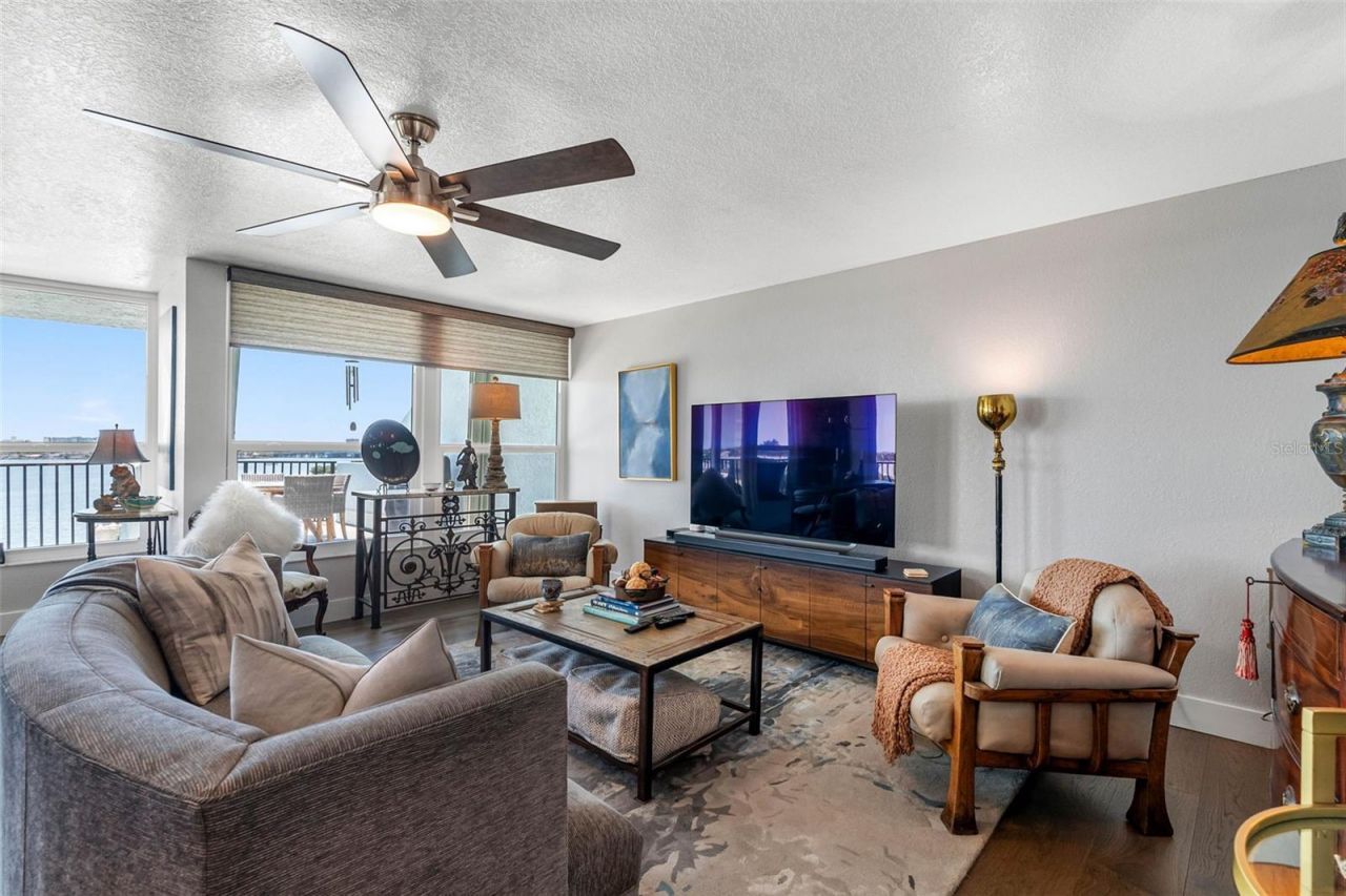 1848 Shore Drive S, Unit 501, South Pasadena, FL 33707 Photo