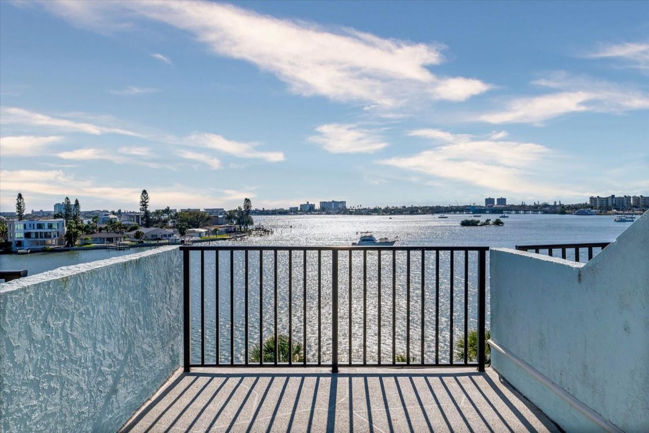 1848 Shore Drive S, Unit 501, South Pasadena, FL 33707 Photo