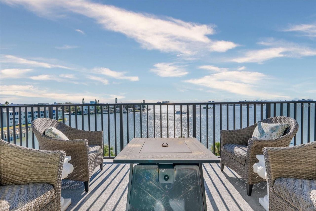 1848 Shore Drive S, Unit 501, South Pasadena, FL 33707 Photo