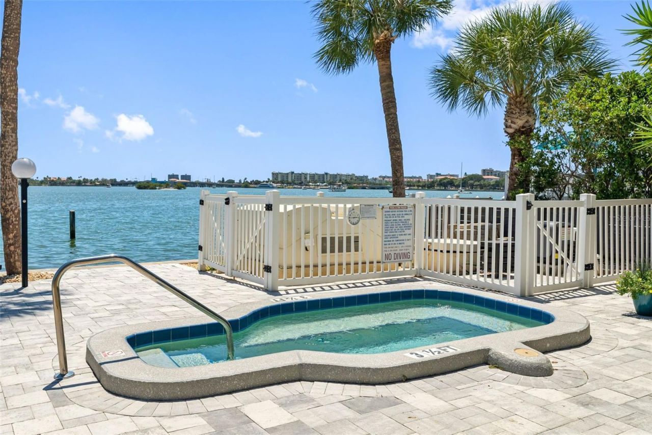 1848 Shore Drive S, Unit 501, South Pasadena, FL 33707 Photo