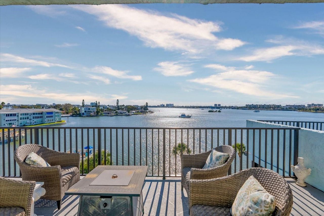 1848 Shore Drive S, Unit 501, South Pasadena, FL 33707 Photo